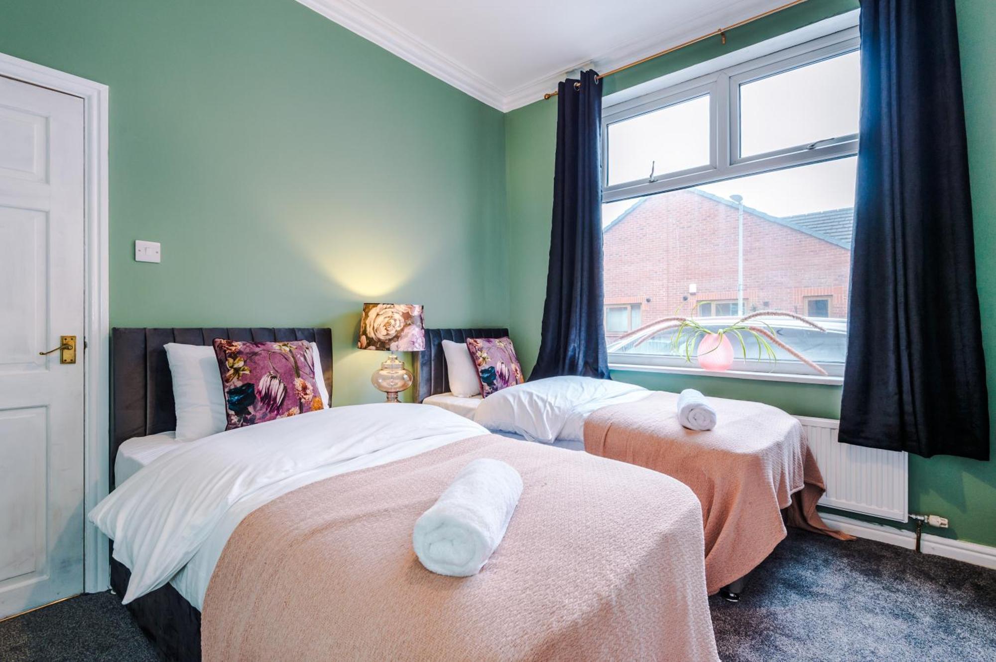 Newly Renovated 5 Bedroom Home-manchester Casa de férias Manchester